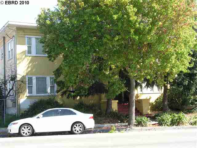 Primary Photo - 6200 Telegraph Ave