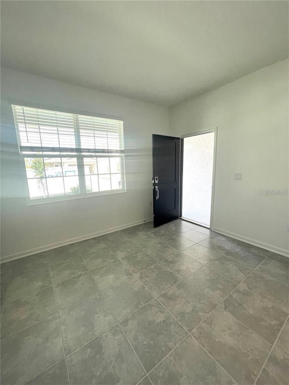 Foto del edificio - 351 Loch Ct