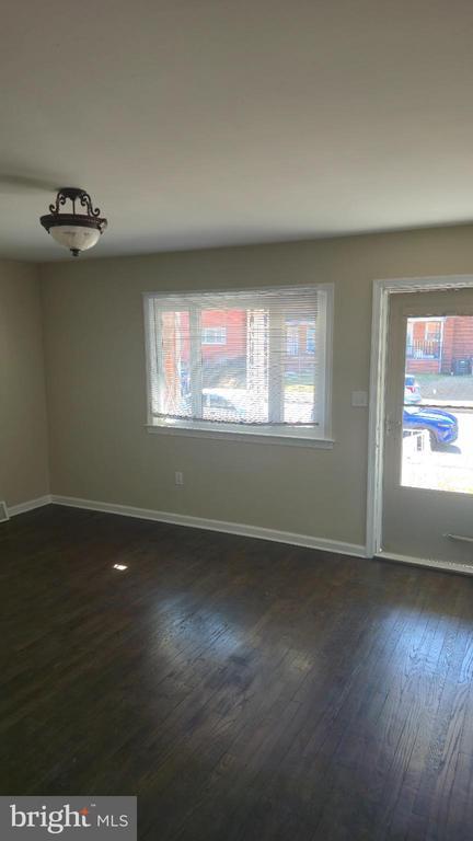 Building Photo - 8004 Gray Haven Rd