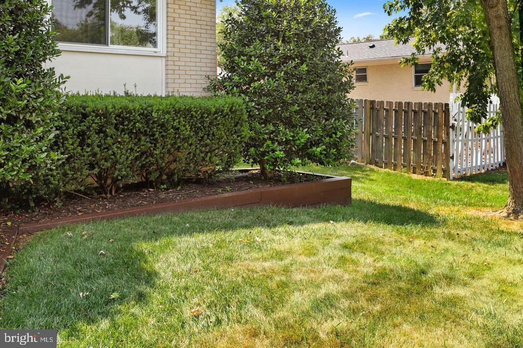 Foto principal - 6609 Bowie Dr