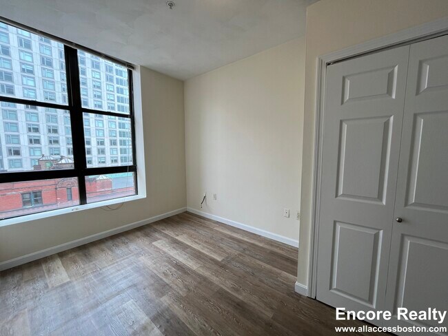Foto del edificio - 81 Essex St