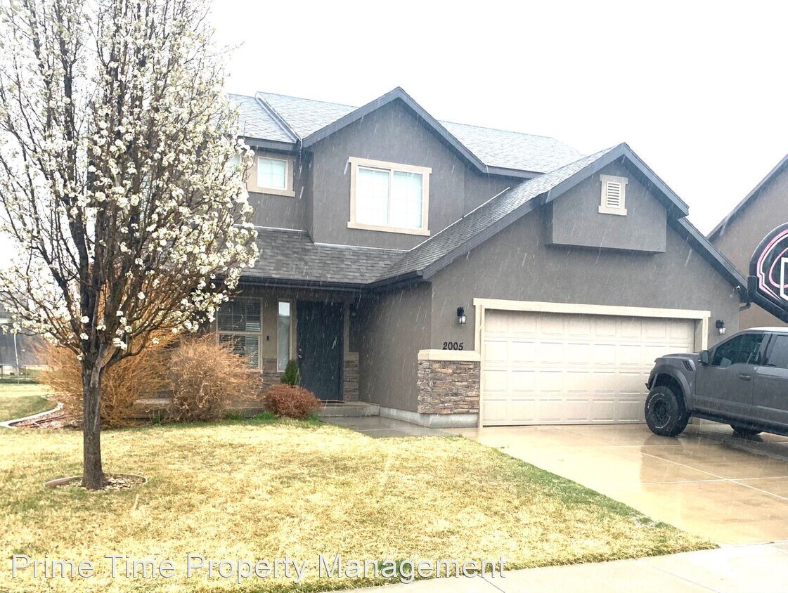 Foto principal - 4 br, 2.5 bath House - 2005 S 750 E