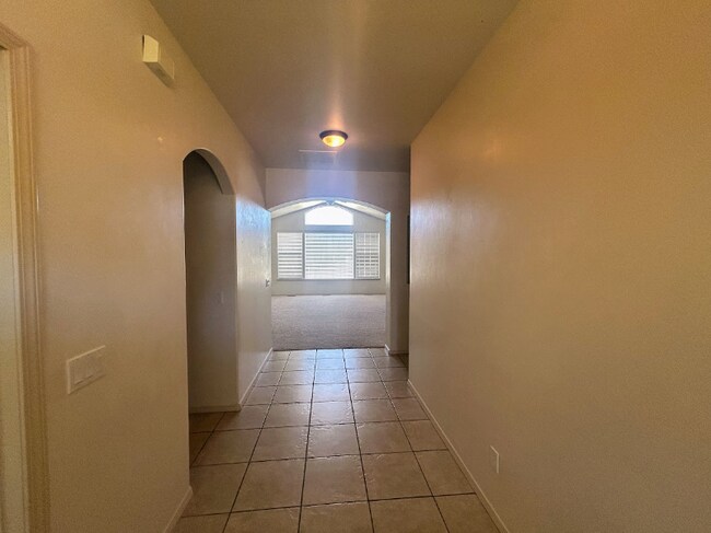 Foto del edificio - 492 Shadetree Trail