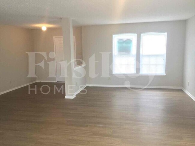 Foto del edificio - 10363 Lee Stewart Ln