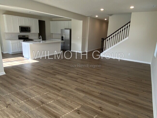 Foto del edificio - 16364 Pruett Ln