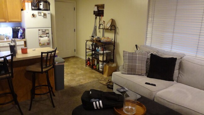 Building Photo - Great One Bedroom near Provo Rec Center, U...