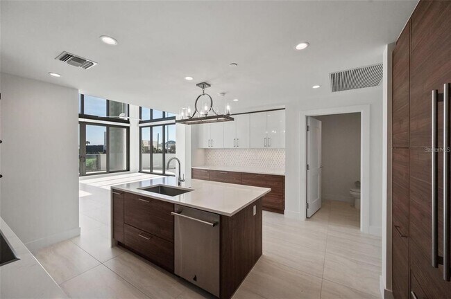 Foto del edificio - 301 1st St S