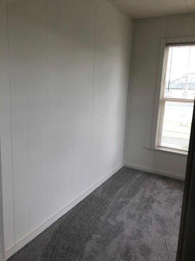 Foto del edificio - 27 8th Ave W