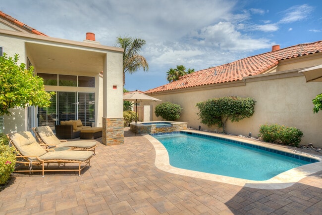 Foto del edificio - 56065 Riviera