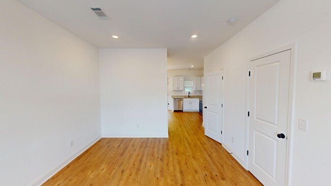 Foto del edificio - Creekside Living at The Villages at Bear C...