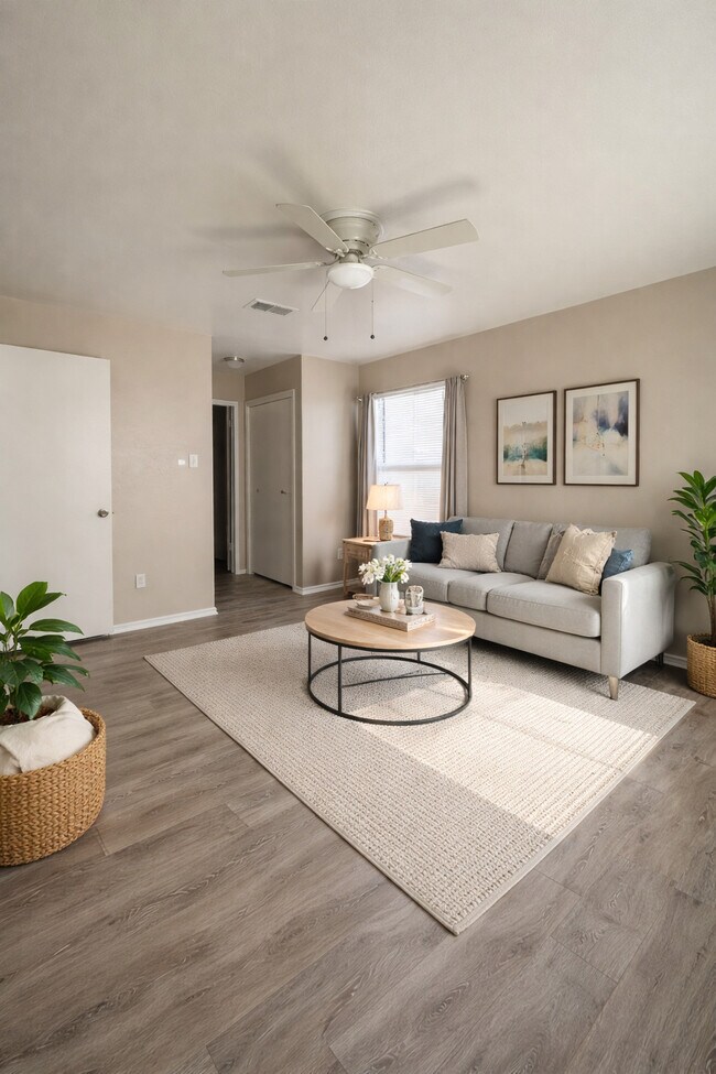 Foto del edificio - Cedar Wood