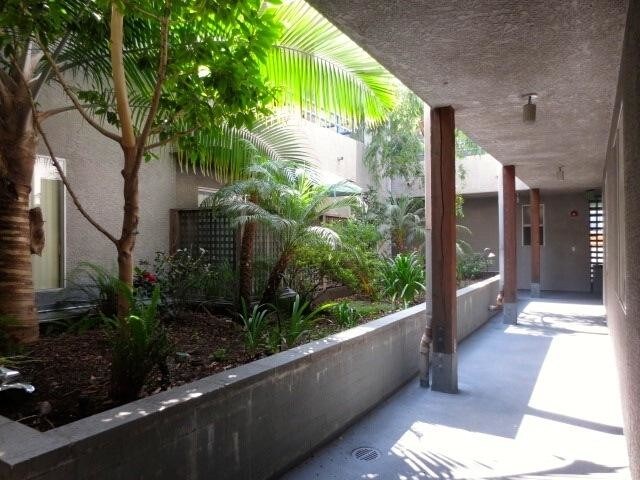 Foto del edificio - 2 bedroom in North Hollywood CA 91601