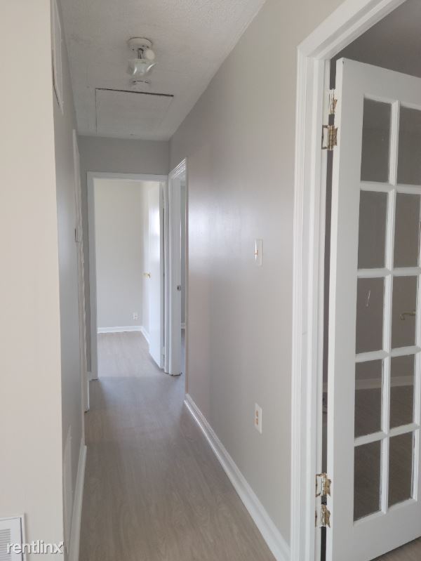 Building Photo - 3 br, 1 bath House - 353 James Ave