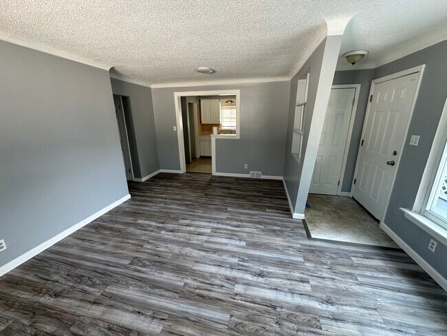 Foto del edificio - 24924 Lexington Ave