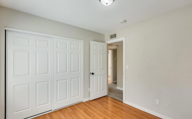 Building Photo - 7010 W Medlock Dr