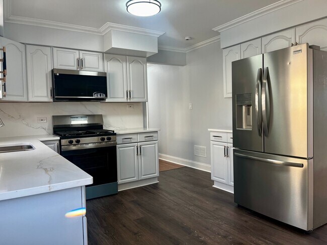Foto del edificio - 6522 Spaulding Ave