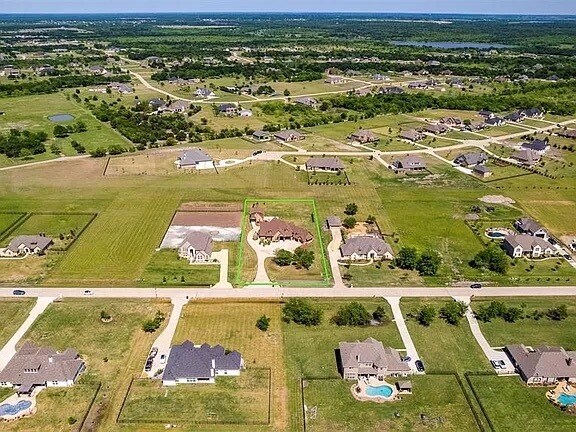 Foto del edificio - 1640 Winding Creek Ln