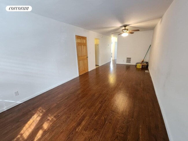 Building Photo - 1067 DeKalb Ave