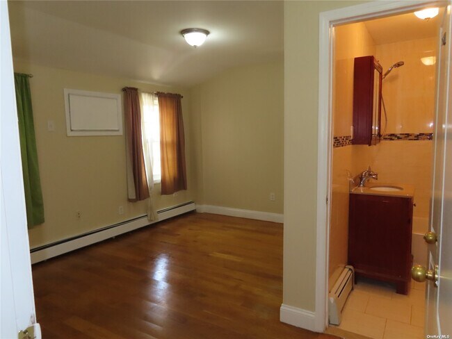 Foto del edificio - 184-20 S Conduit Ave