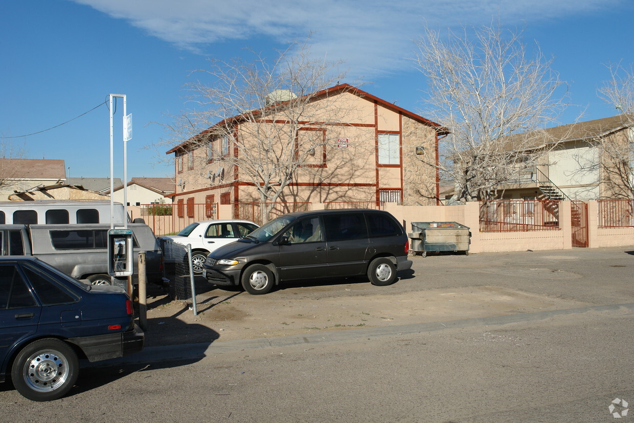 Primary Photo - Kell Estates