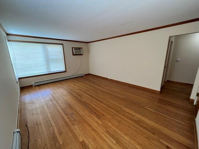 Foto del edificio - 1535 Bonnie Brae Pl
