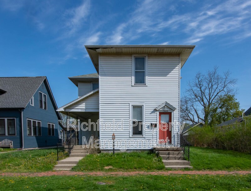 Primary Photo - 1562 Clinton St