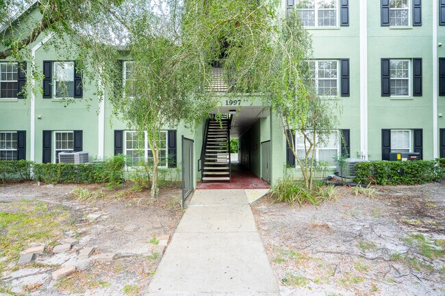 Foto del edificio - 1997 Dixie Belle Dr