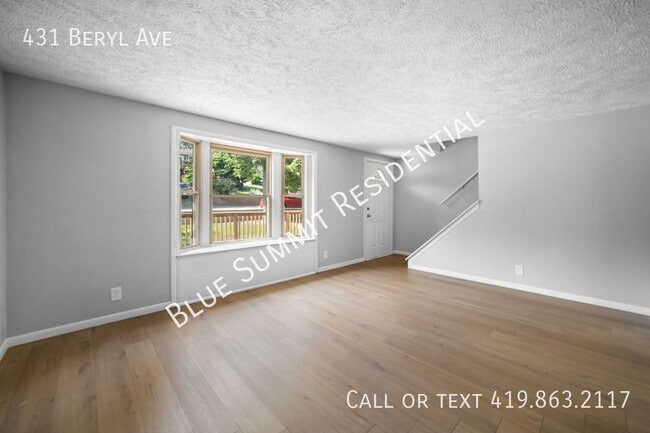 Building Photo - Charming 4 Bedroom, 2 Bath Home with Spaci...
