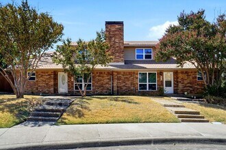 Building Photo - 2033 Teton Pl