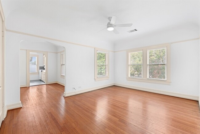 Foto del edificio - 1516 Bonnie Brae St