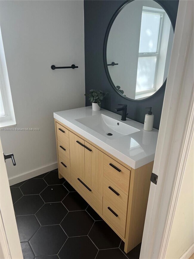 Foto del edificio - 5139 SW 71st Pl