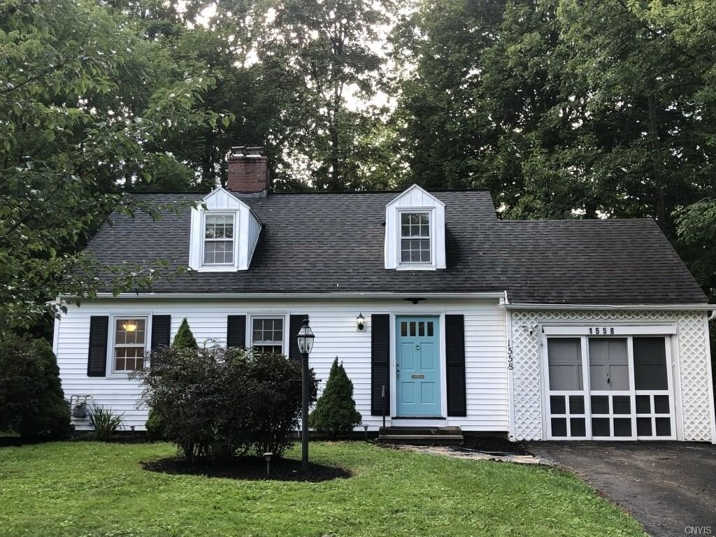 Primary Photo - 1558 Westmoreland Ave