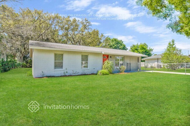 Foto del edificio - 316 E Rose Ln