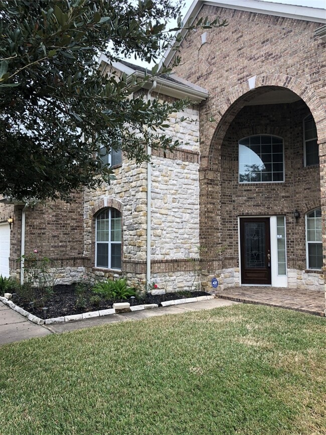 Building Photo - 18019 Timerwalk Ln