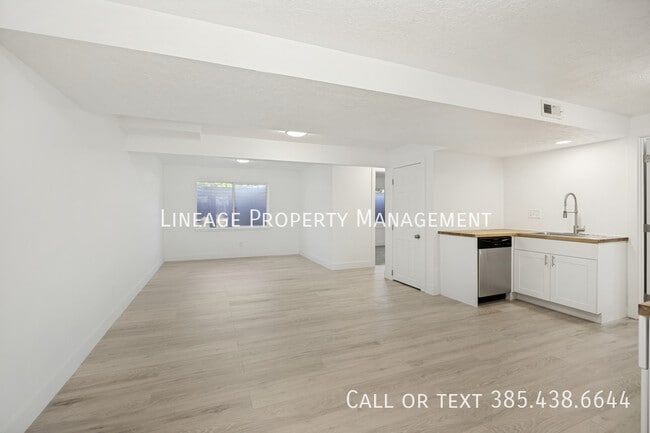 Foto del edificio - 13863 Kessler Peak Dr