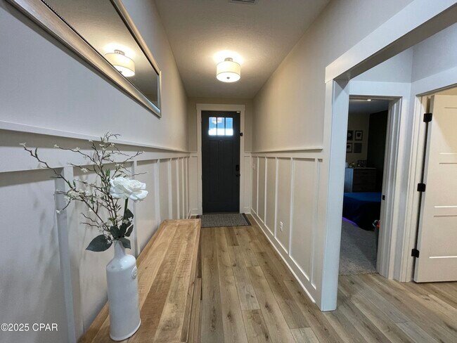 Foto del edificio - 3787 Basal St