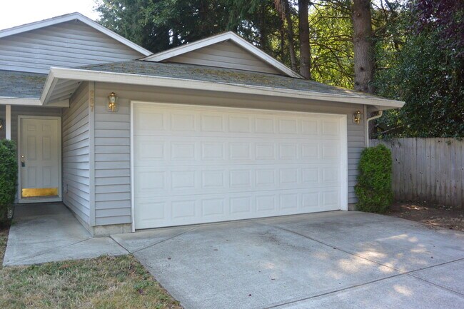 Building Photo - Lovely 3 Bedroom Home for Lease in Battle ...