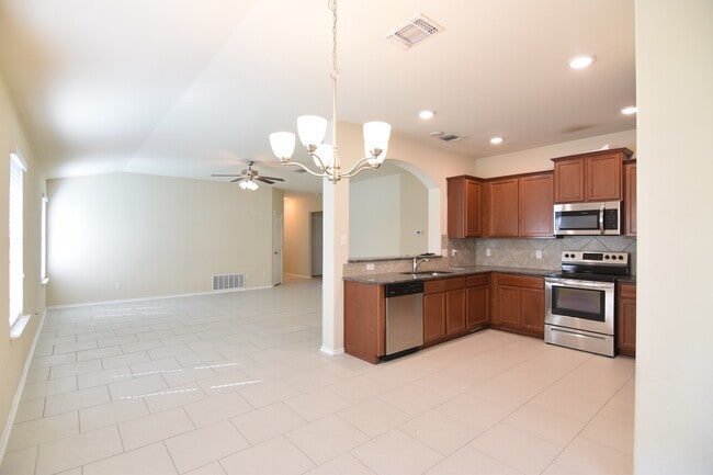 Foto del edificio - 926 Hobby Rd