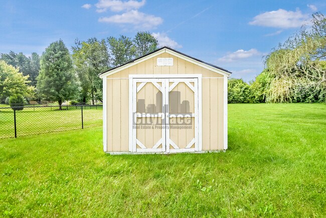 Foto del edificio - 1394 Fall Ridge Dr