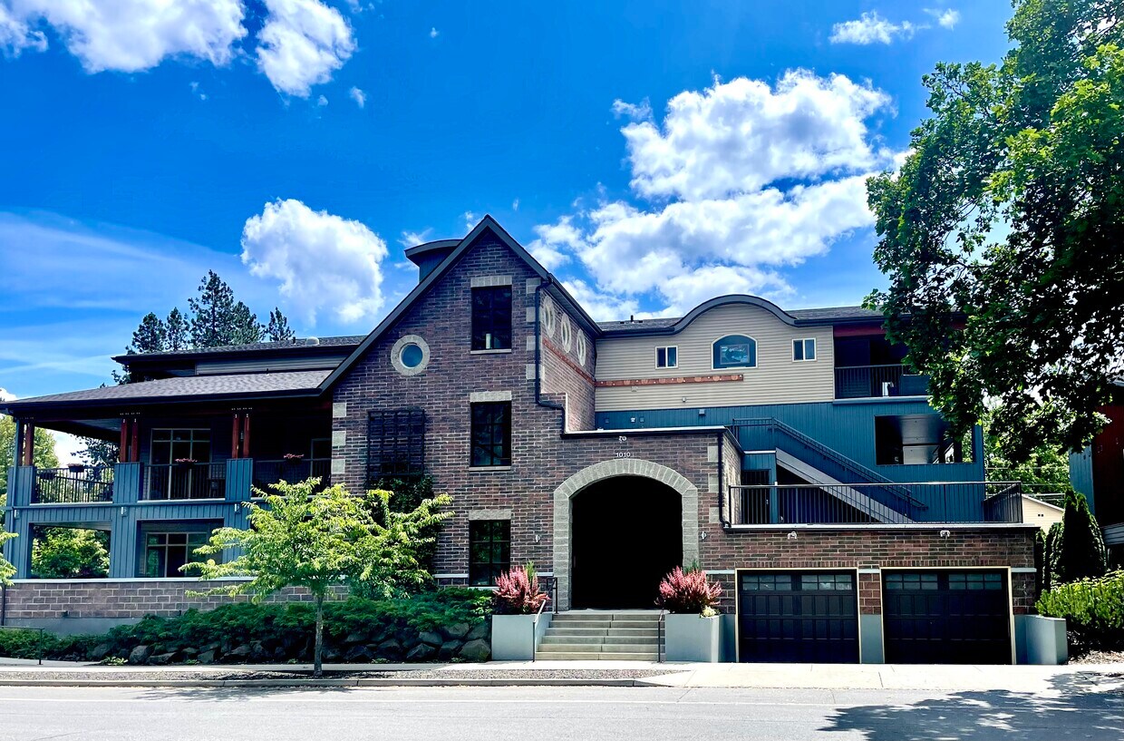 1010 E Mullan Ave Unit 203, Coeur d'Alene, ID 83814 Condo for Rent in