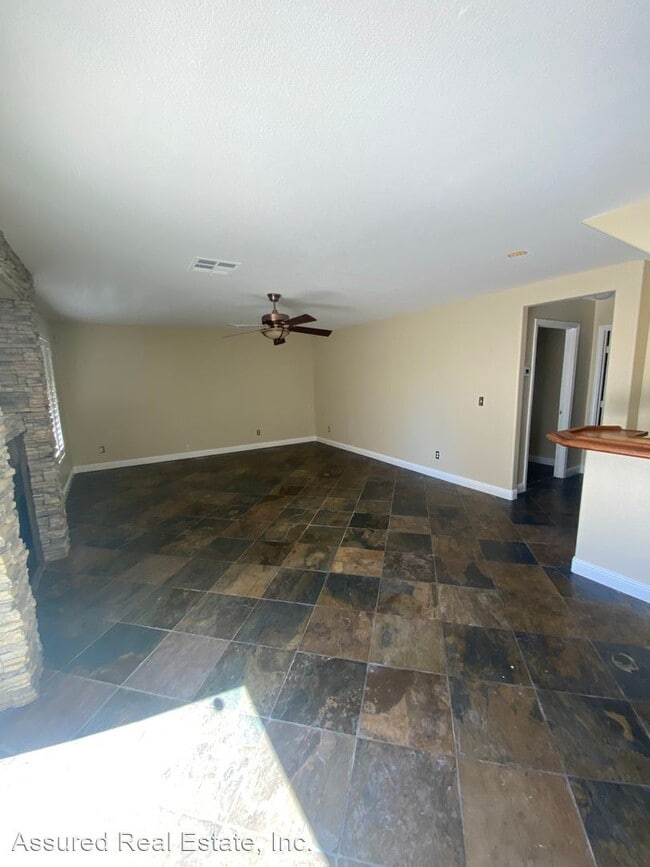 Building Photo - 5 br, 2.5 bath House - 1501 War Paint Drive