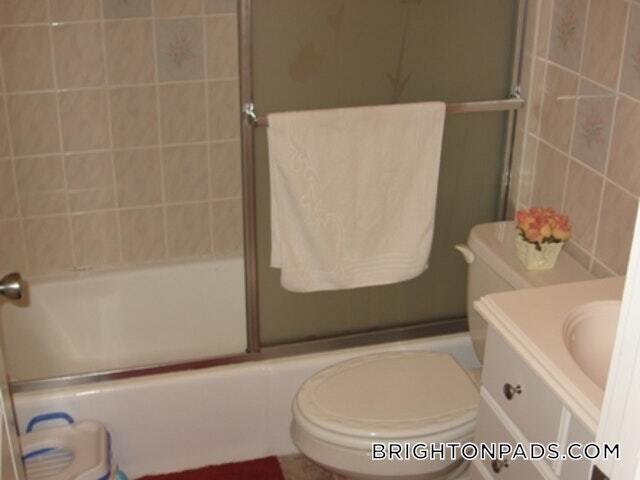 Foto del edificio - 7 Cypress Rd