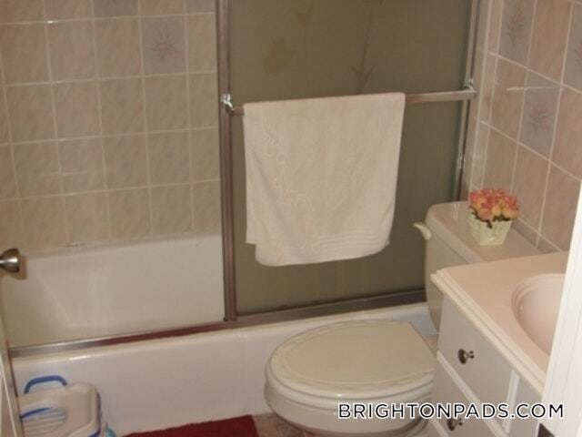 Building Photo - 7 Cypress Rd