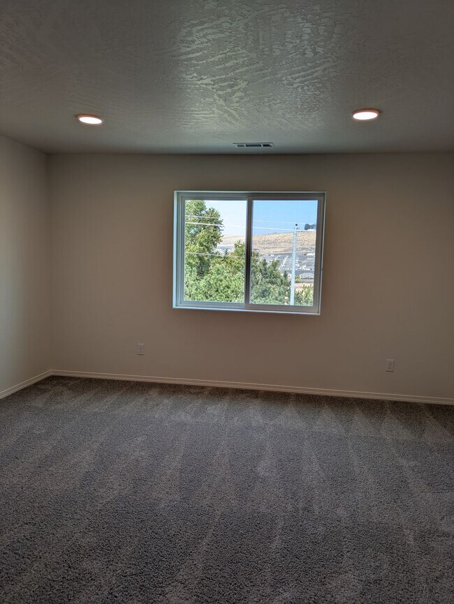 Foto del edificio - 6352 W 36th Pl