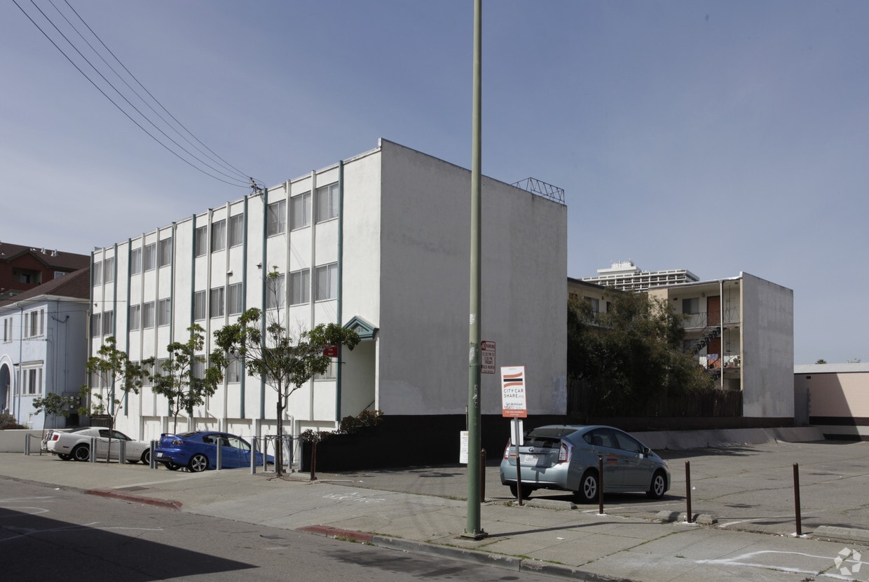Exterior Photo - 1435 3rd Ave