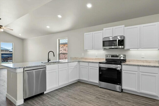 Building Photo - 2117 Kirksey Ave