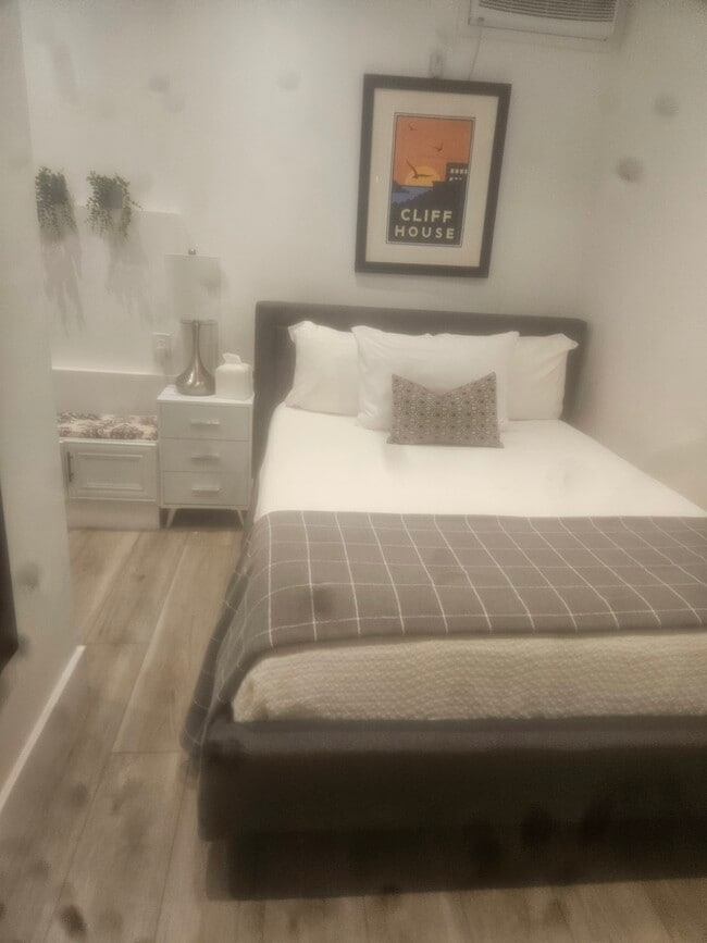 Bedroom - 3038 Oakraider Dr