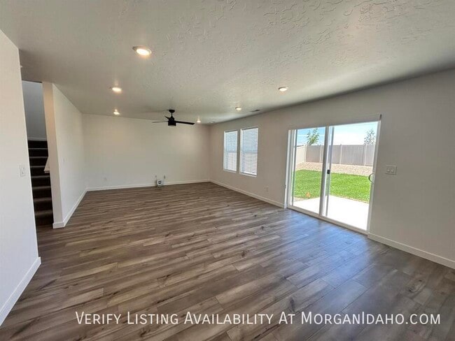 Building Photo - 20376 Owl Creek Ave