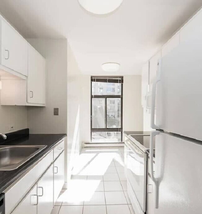 Foto del edificio - 1236 N Astor St