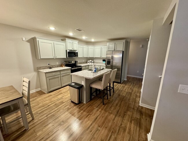 Building Photo - 123 Bull Bay Dr